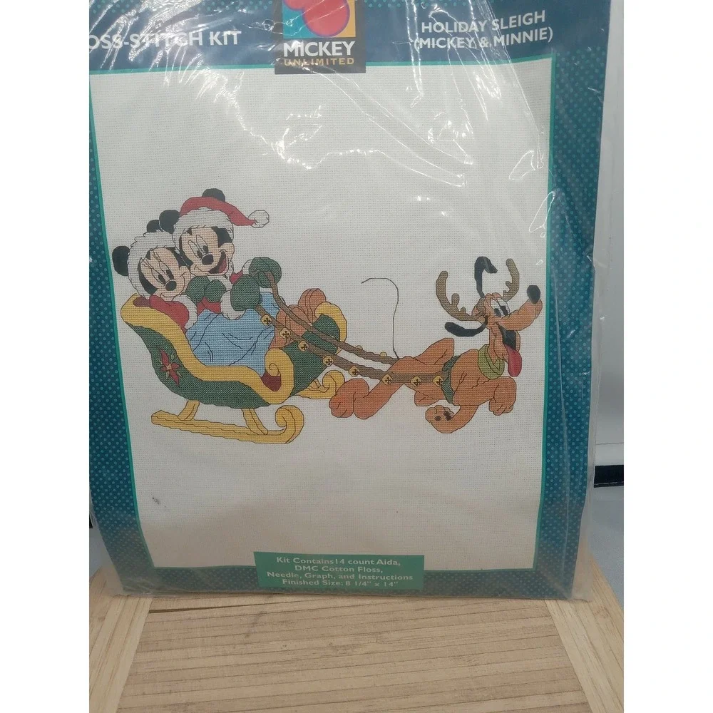 Just Cross Stitch Mickey Unlimited Holiday Sleigh Minnie And Mickey Pluto‎ Kit